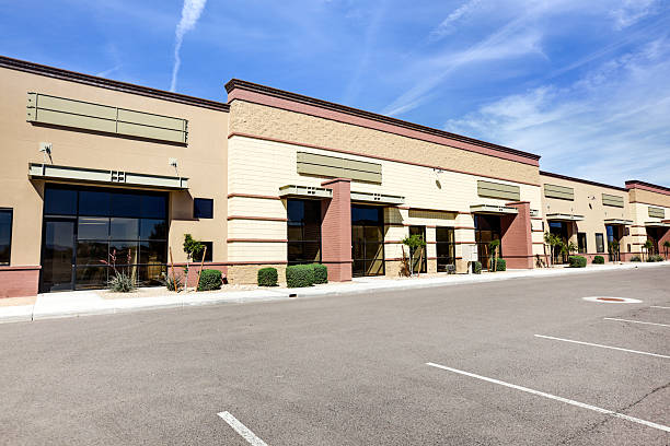 Retail shopping center